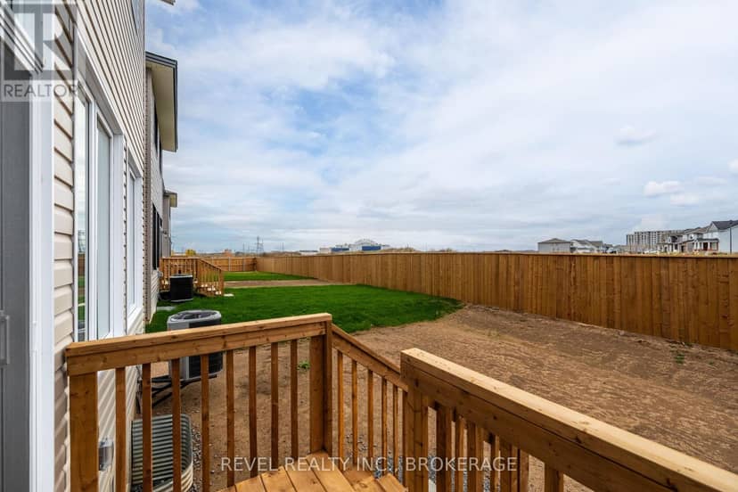 1075 Barrow Avenue — photo 37 of 37