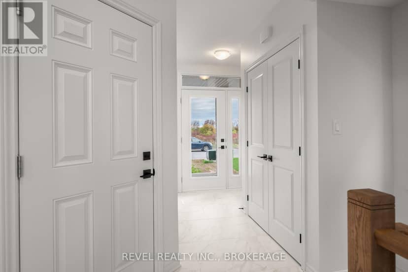 1075 Barrow Avenue — photo 4 of 37
