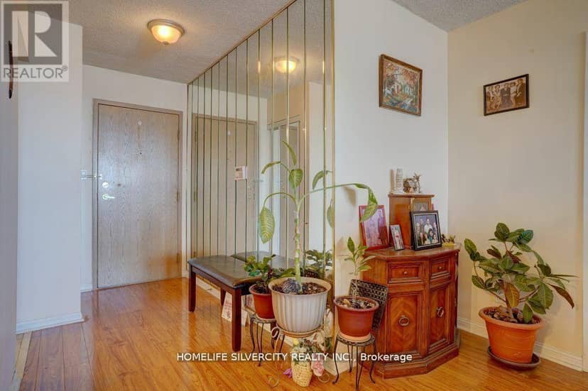 1617 - 88 Corporate Drive — photo 12 of 25