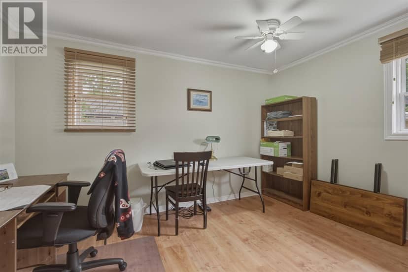 2761 Hawdon DR — photo 17 of 38