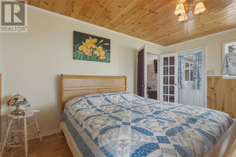 2761 Hawdon DR — photo 24 of 38