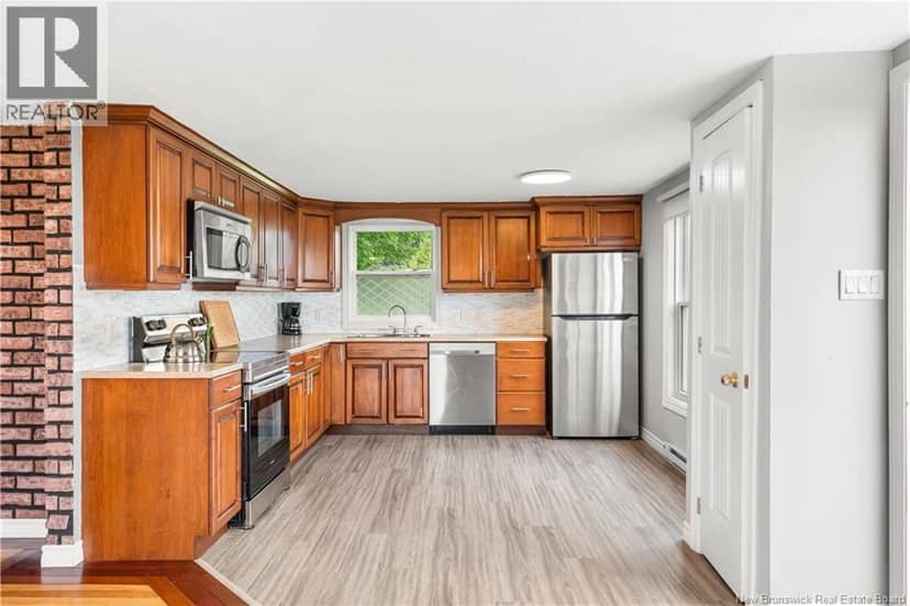 123 Albert Road — photo 9 of 38