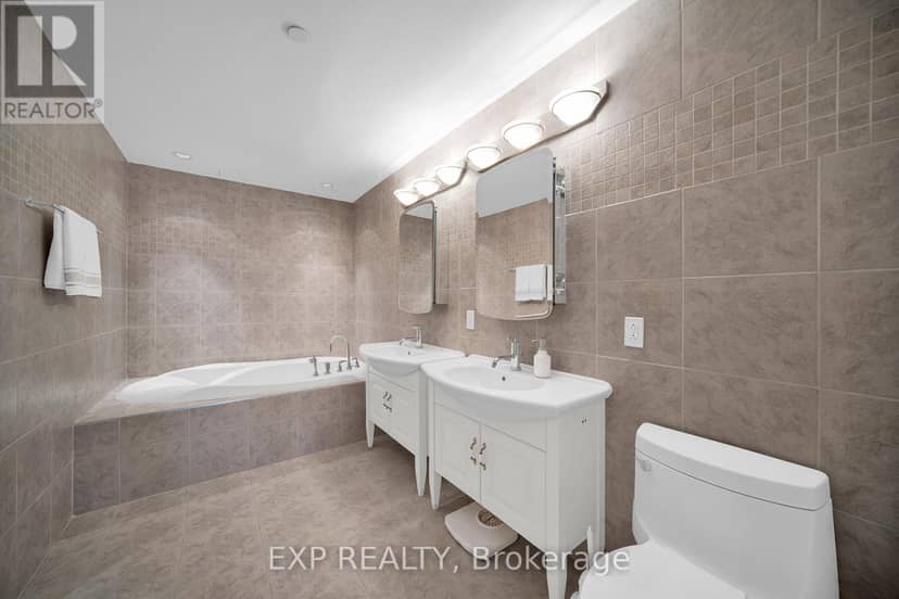 1103 - 90 George Street — photo 23 of 40