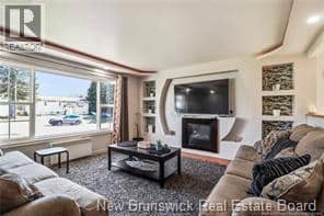 312 Bayview Court — photo 5 of 9