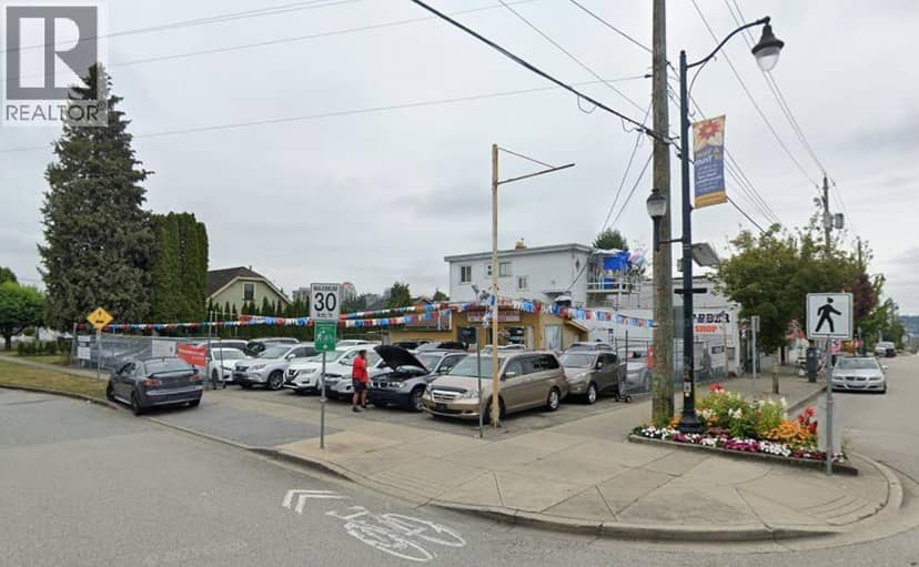 909 913 915 TWELFTH STREET, New Westminster, photo 2