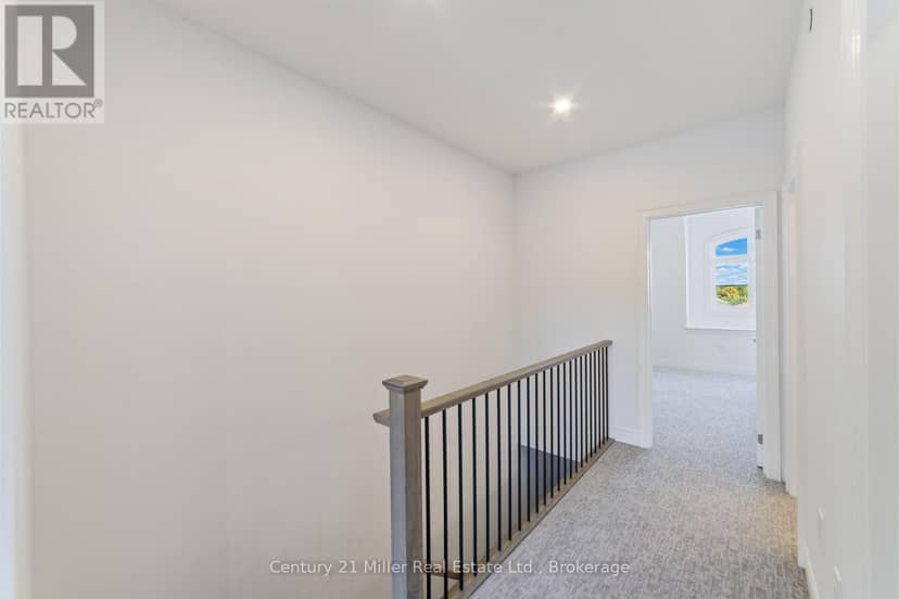 48 - 2140 Trafalgar Road — photo 18 of 26