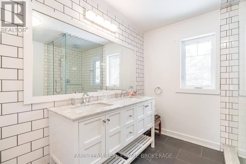 3 Matthew Court — photo 27 of 40