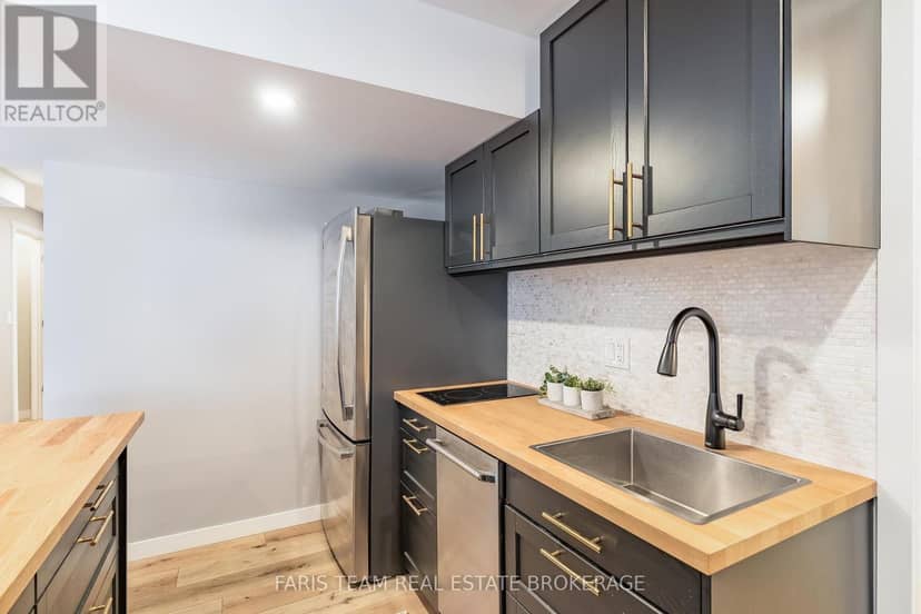 3 Matthew Court — photo 32 of 40