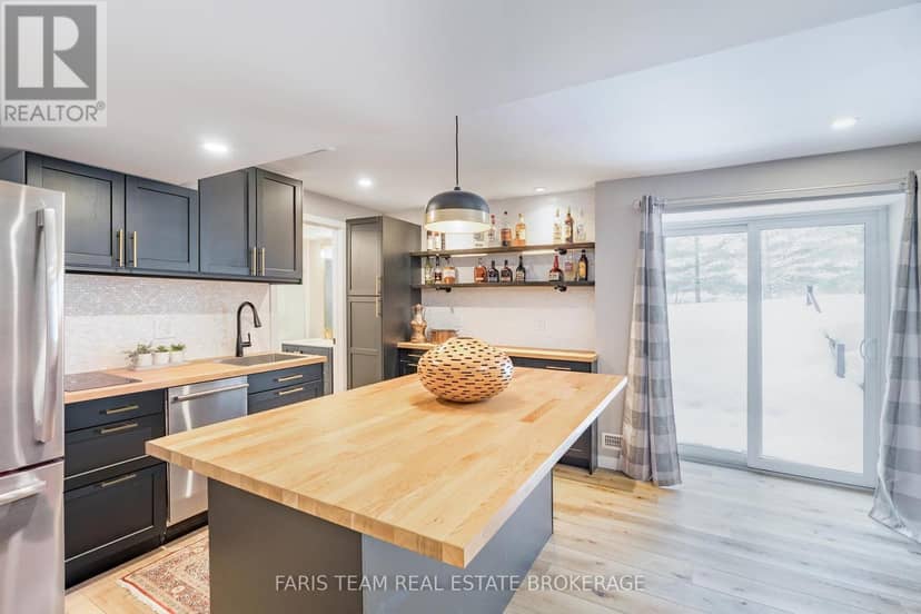 3 Matthew Court — photo 33 of 40