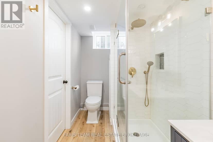 3 Matthew Court — photo 40 of 40