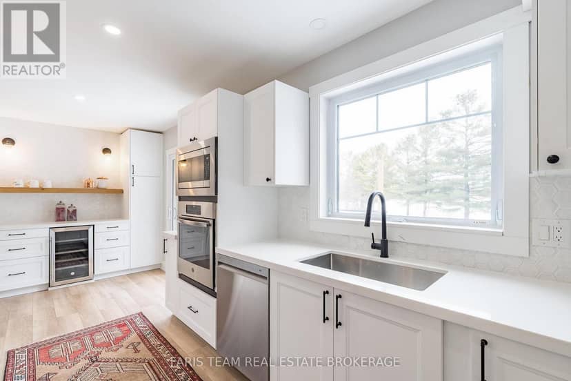 3 Matthew Court — photo 9 of 40