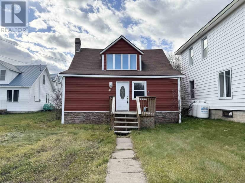 41 Elgin ST, Chapleau