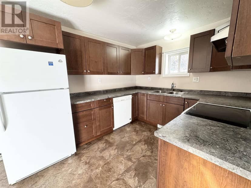 41 Elgin ST — photo 10 of 30
