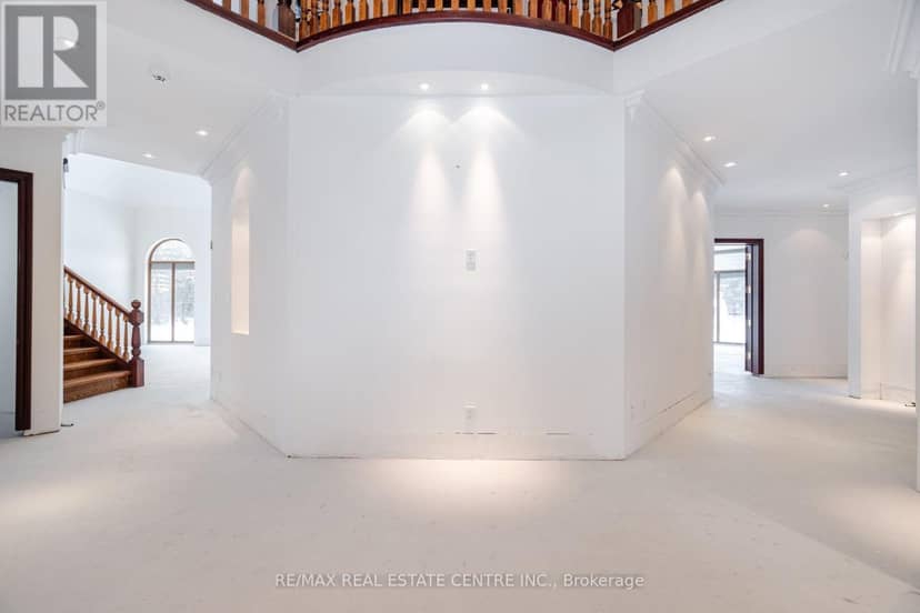 2 Edgeforest Drive — photo 11 of 40