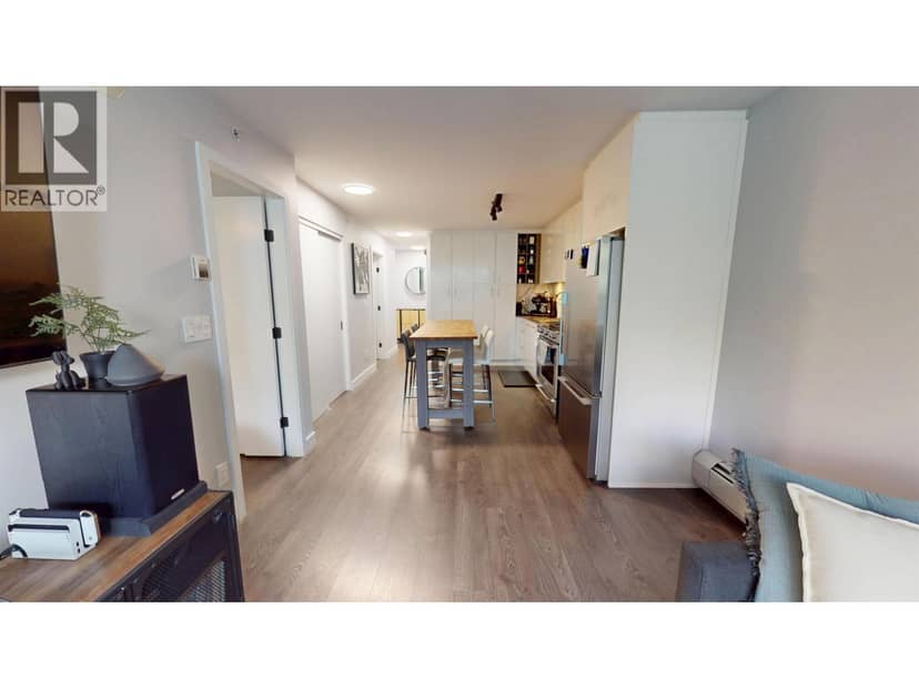 201 231 E PENDER STREET, Vancouver, photo 4