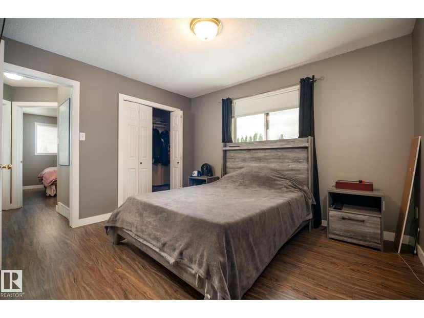 2902 Cornwall Dr — photo 16 of 40