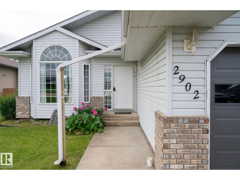 2902 Cornwall Dr, Athabasca Town, photo 4
