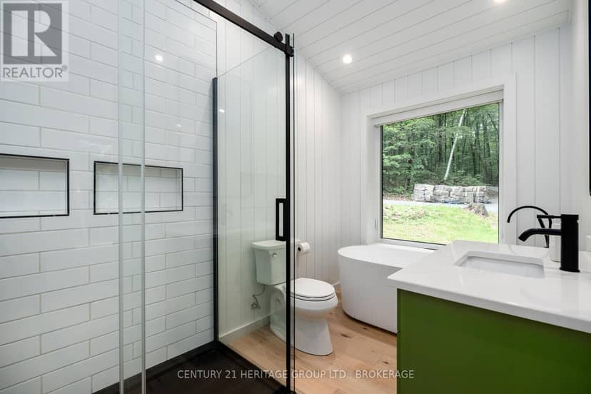 1452 Leggat Lake Road — photo 5 of 32