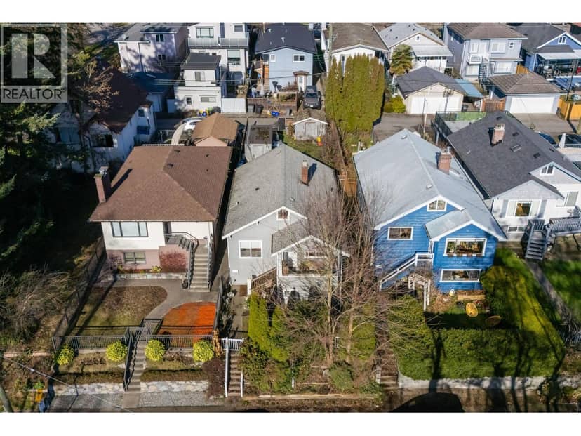 3617 Adanac Street, Vancouver, photo 2