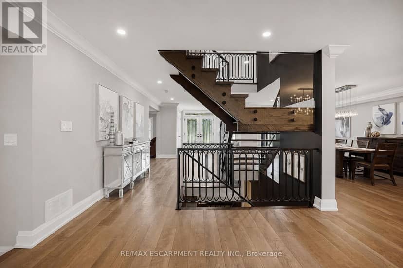 81 Flanders Drive — photo 17 of 38