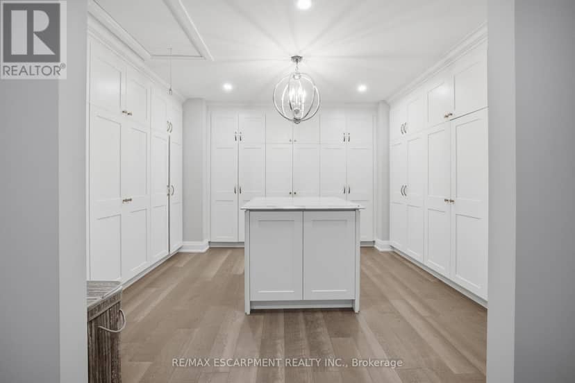 81 Flanders Drive — photo 22 of 38