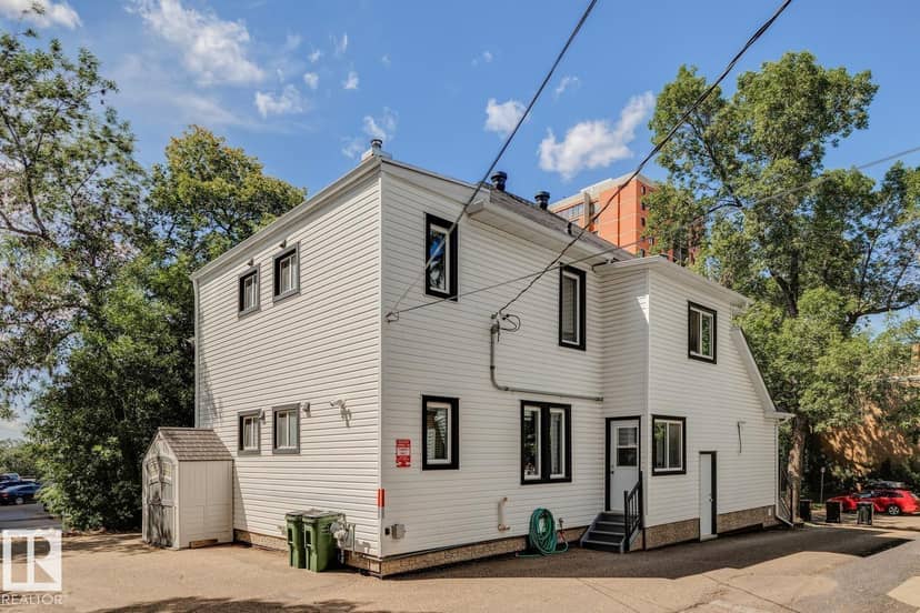 11229 99 AV NW — photo 24 of 33