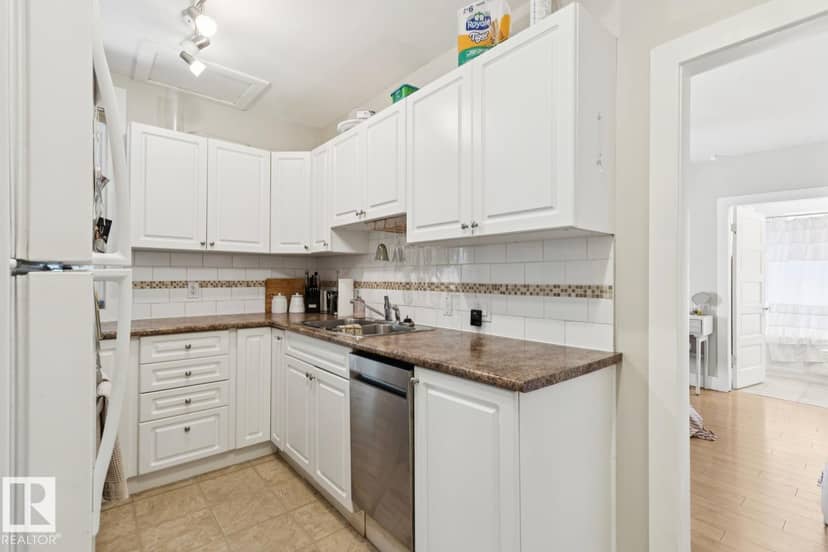 11229 99 AV NW, Edmonton, photo 7