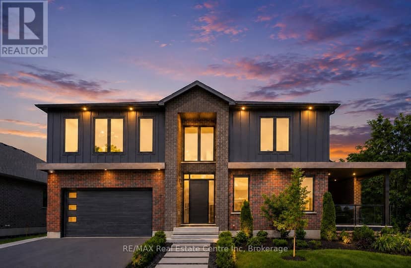 11 Cherrywood Lane, Centre Wellington
