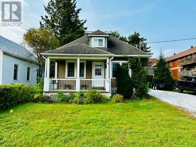 1028 Pembroke Street E — photo 1 of 13