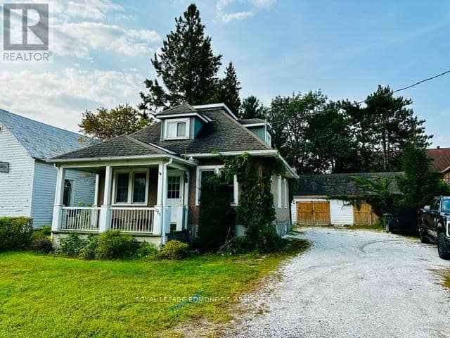 1028 Pembroke Street E — photo 2 of 13