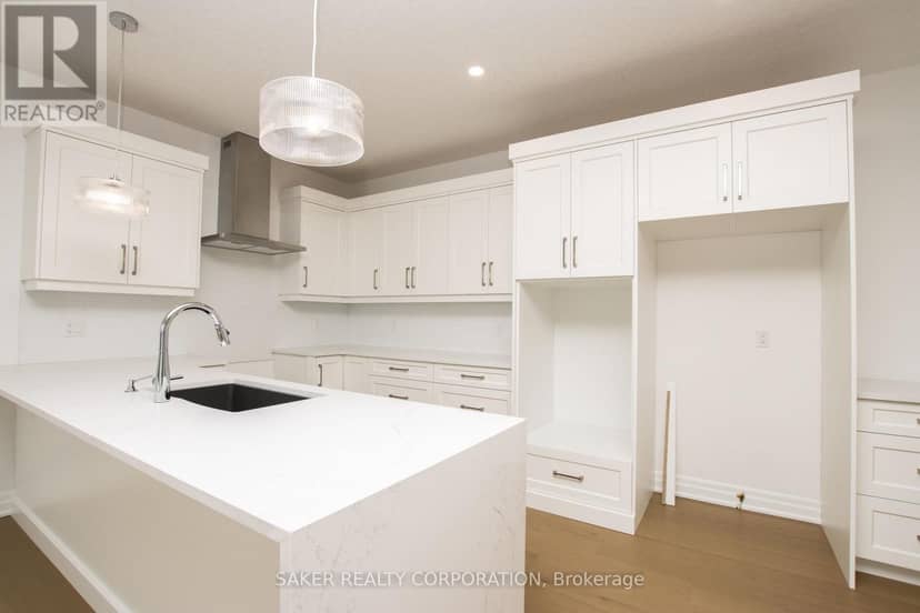 534 Regent Street — photo 3 of 9