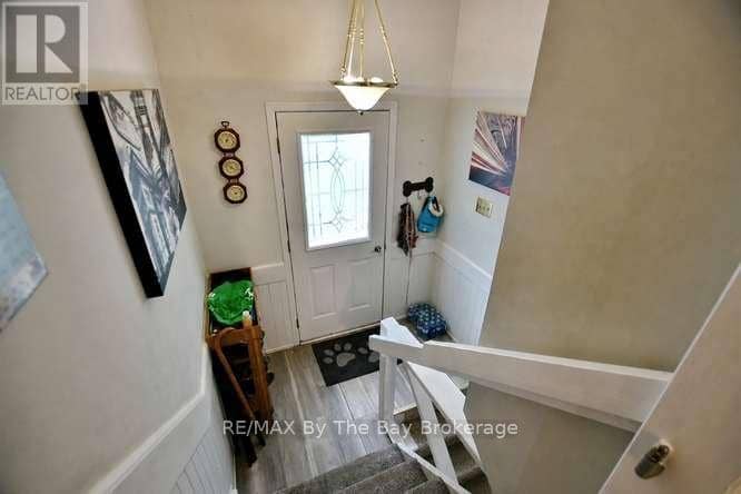 60 53rd Street S — photo 17 of 39