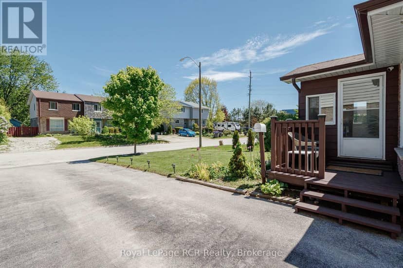 92 Alice Street — photo 4 of 30