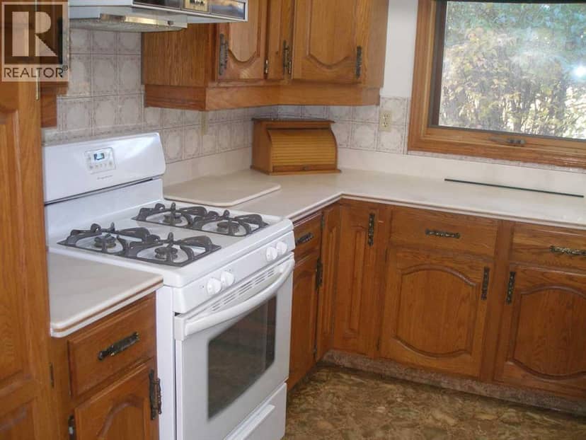 31011 Township Road 420 — photo 13 of 40