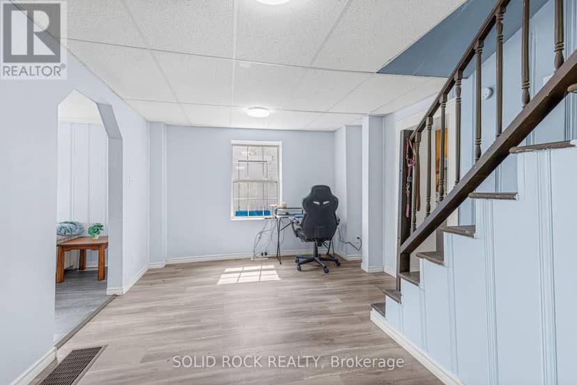 3022 John Street — photo 23 of 40