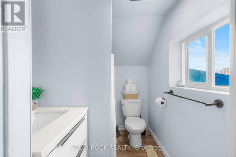 3022 John Street — photo 30 of 40