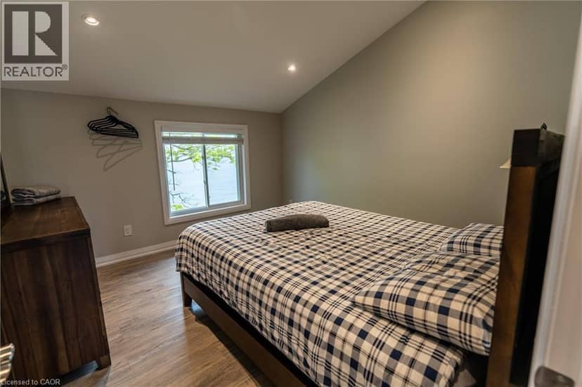2118 LAKESHORE Road — photo 31 of 40