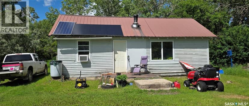 Tremblay Acreage & Off Grid Guest House — photo 2 of 40