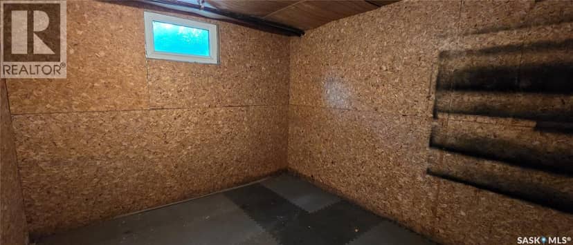 Tremblay Acreage & Off Grid Guest House — photo 25 of 40
