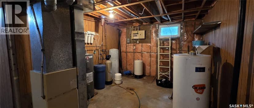 Tremblay Acreage & Off Grid Guest House — photo 26 of 40