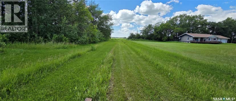 Tremblay Acreage & Off Grid Guest House — photo 34 of 40