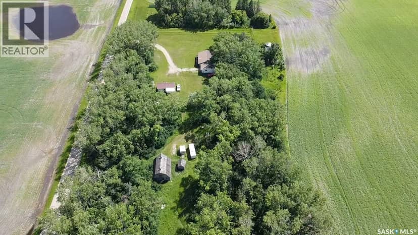 Tremblay Acreage & Off Grid Guest House — photo 6 of 40