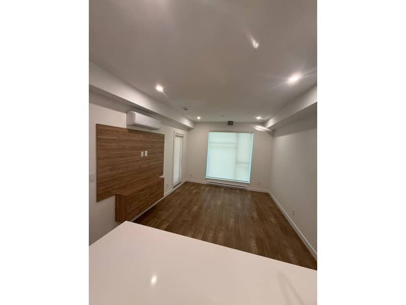 213 14398 60 AVE STREET, Surrey