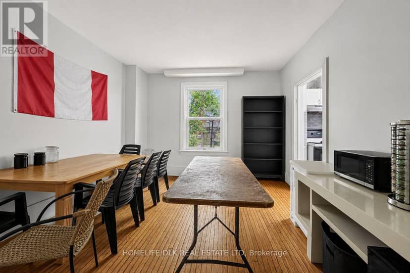 561 Johnson Street — photo 9 of 32