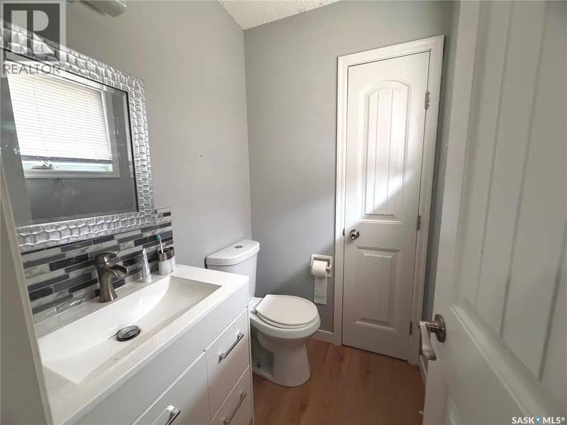 122 Dianne STREET — photo 9 of 22