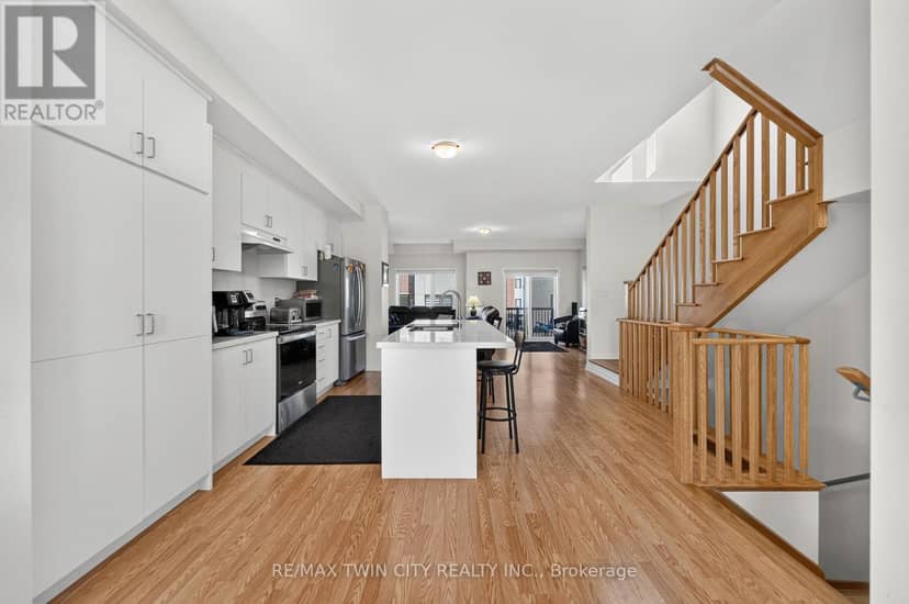 49 Lambert Lane — photo 7 of 40
