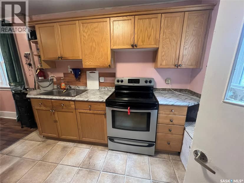 1936 Broder Street, Regina, photo 3