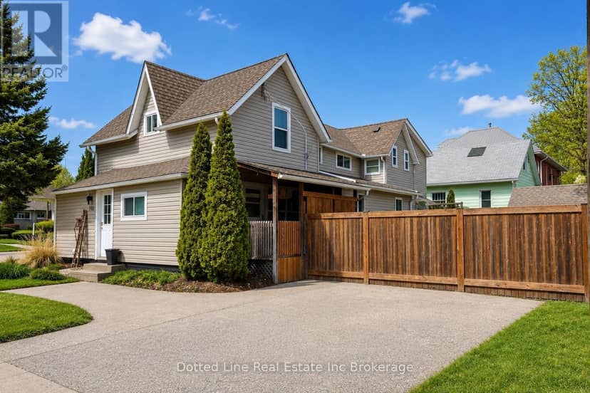 19 Wolf Street — photo 12 of 20