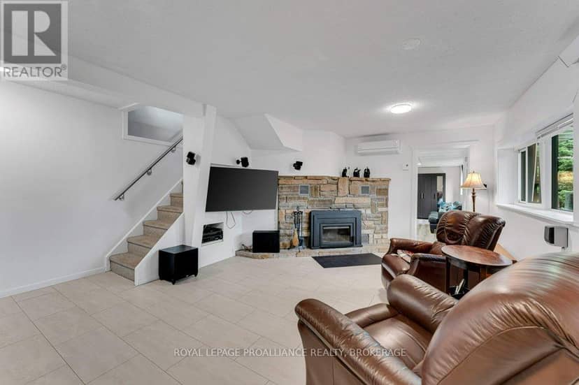 25 Willowbank Road E — photo 31 of 40