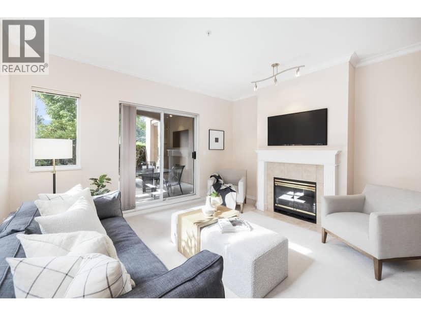 206 678 W QUEENS ROAD, North Vancouver, photo 2